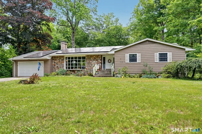 215 Hillfield Road, Hamden, CT
