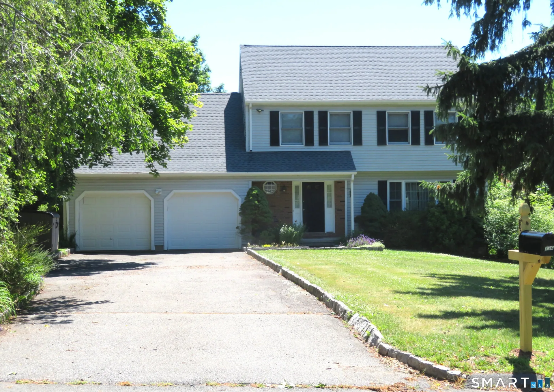 836 Wolf Hill Road, Cheshire, CT
