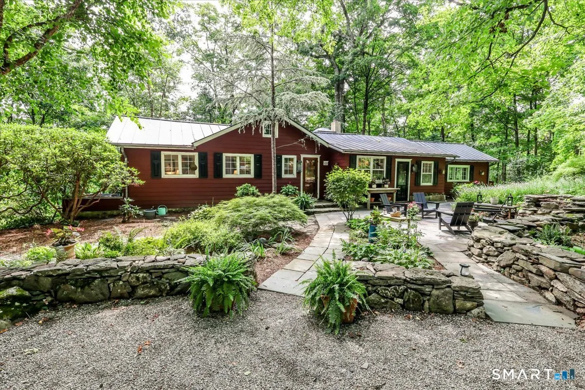 132 Webbs Hill Road, Stamford, CT