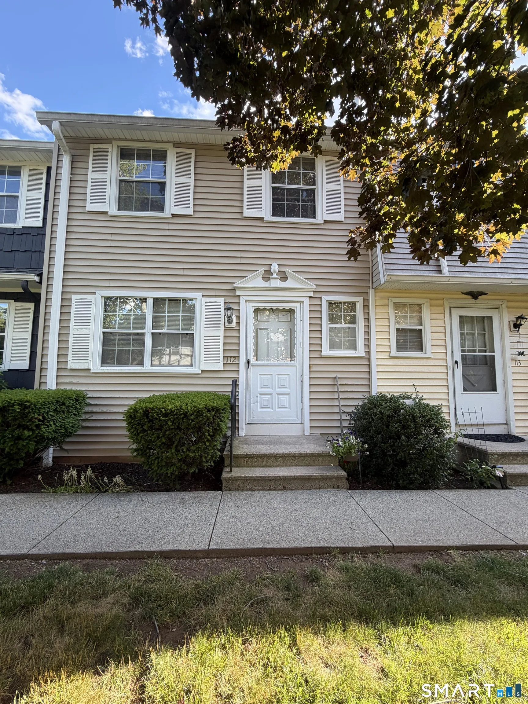 112 East Gate Lane #112, Hamden, CT