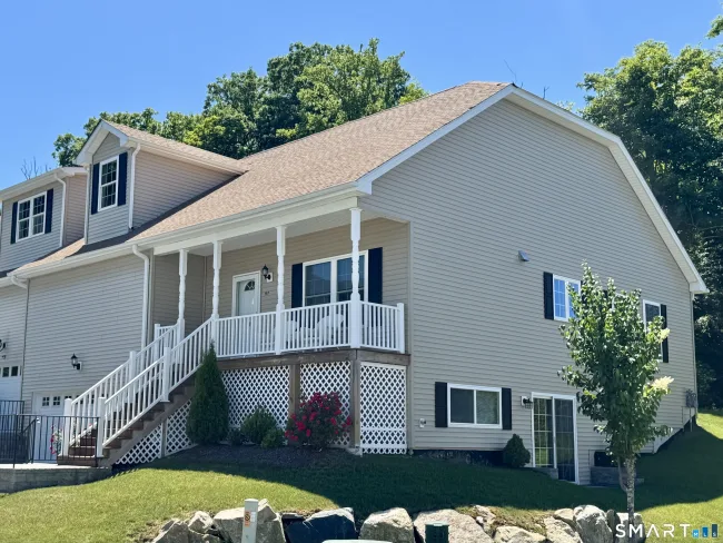 197 Oak Meadow Lane #197, Torrington, CT