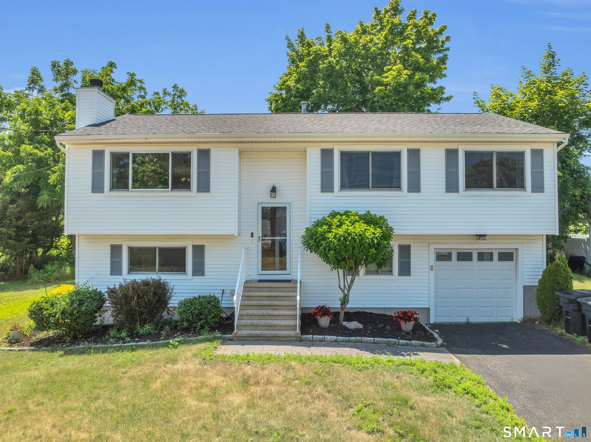12 Roses Farm Road, East Haven, CT