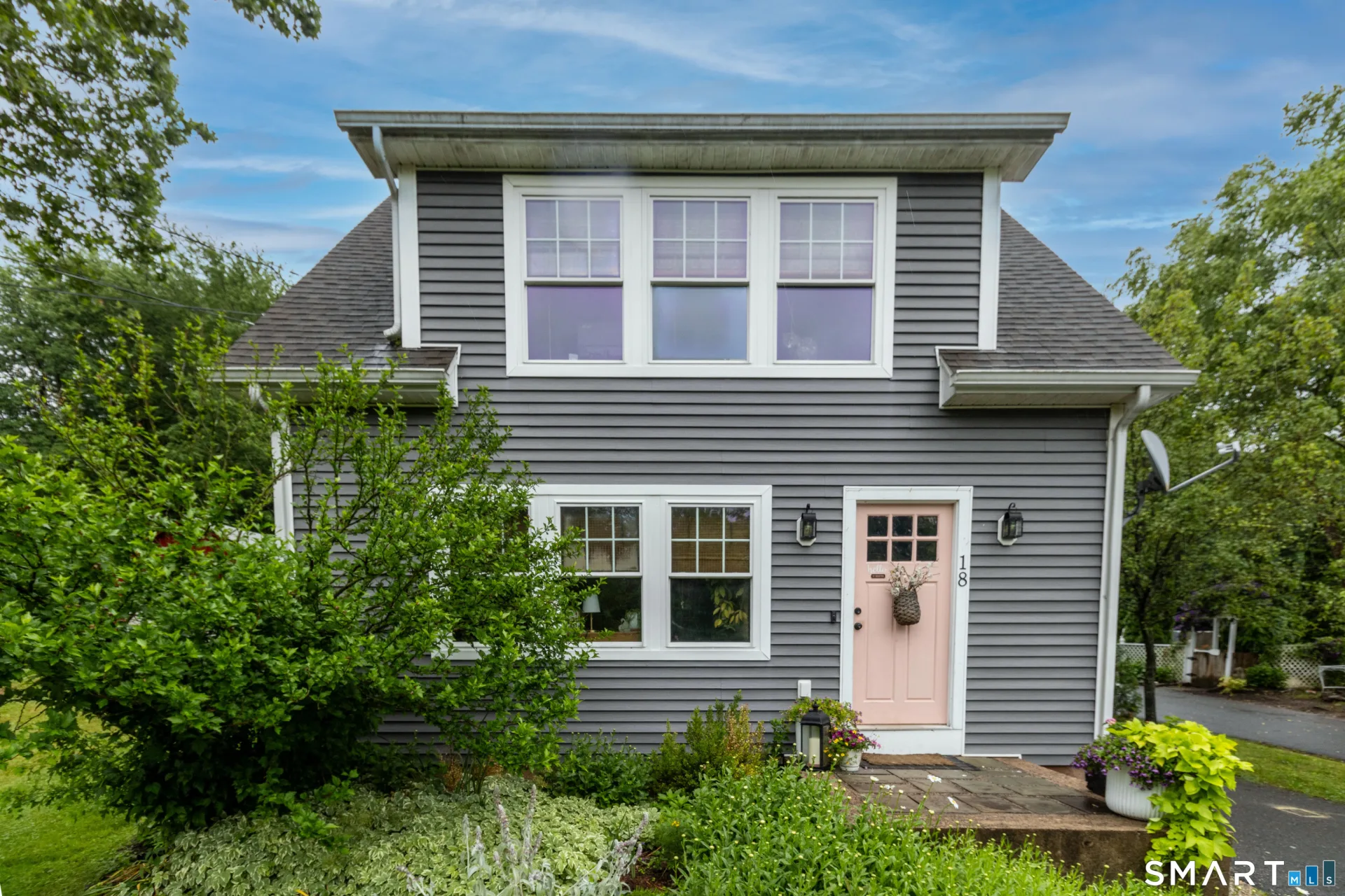 18 Hicksville Road, Cromwell, CT