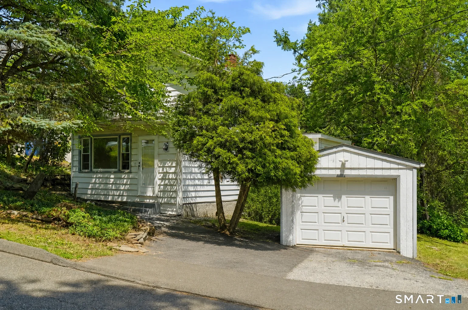 6 Beech Street, Ansonia, CT