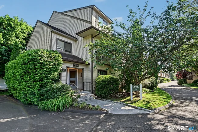 2435 Bedford Street #21S