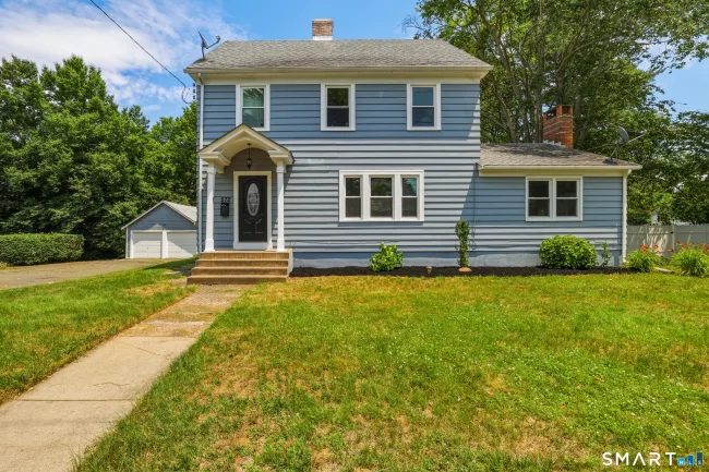 572 Forbes Street