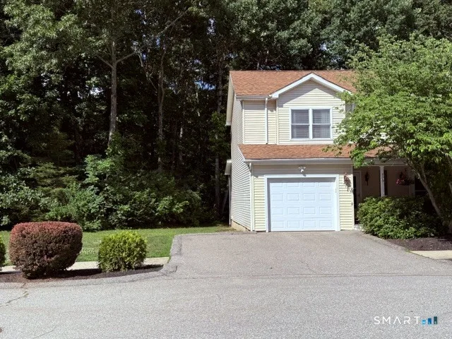 705 Lainey Lane