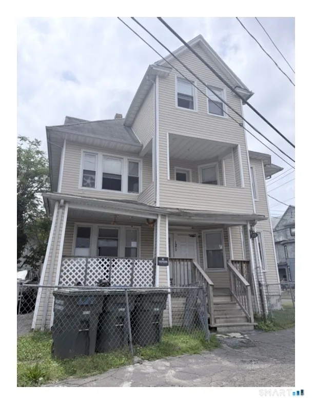 121 Calhoun Place, Bridgeport, CT