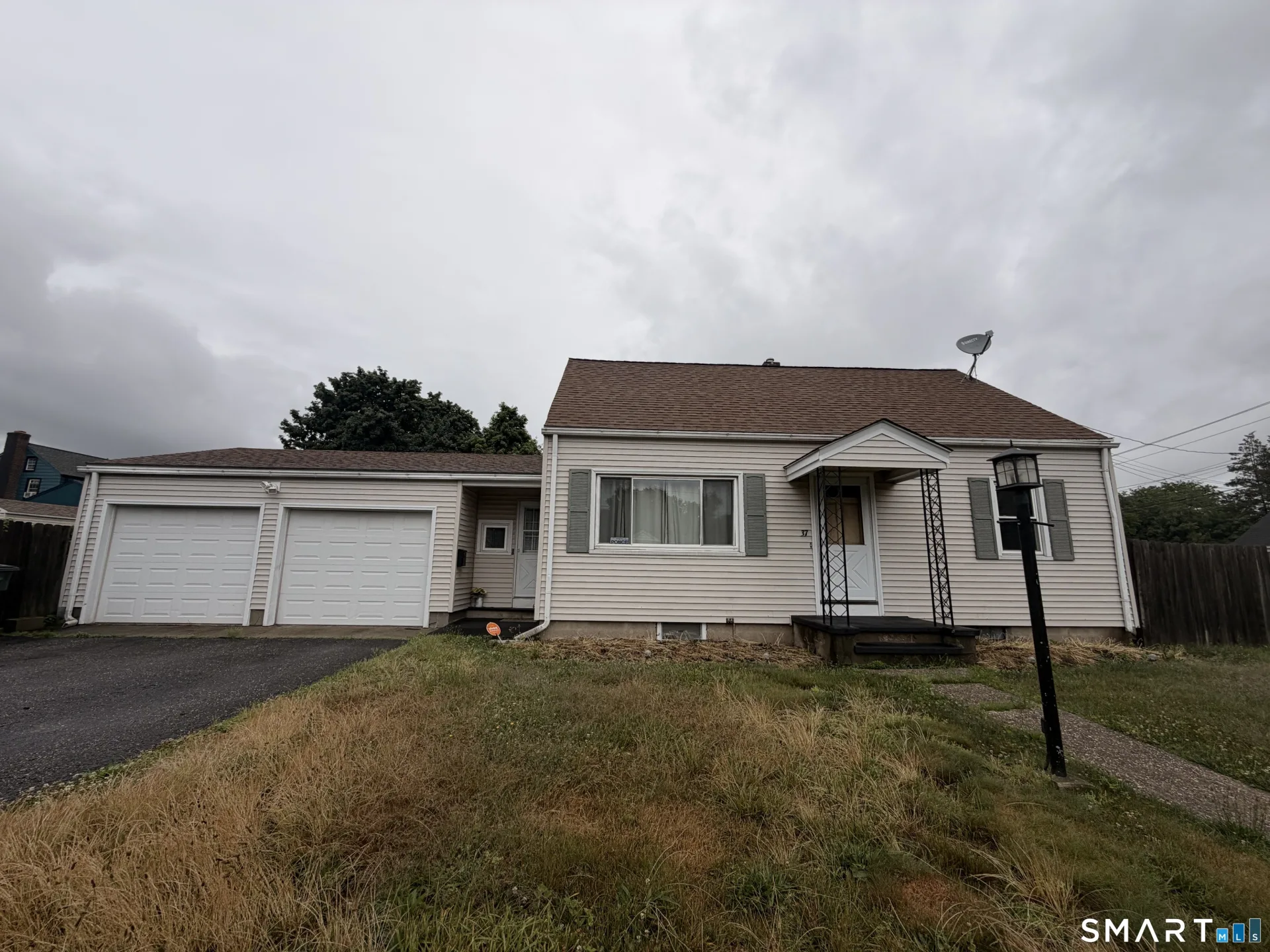 37 East Kensington Place, Bridgeport, CT