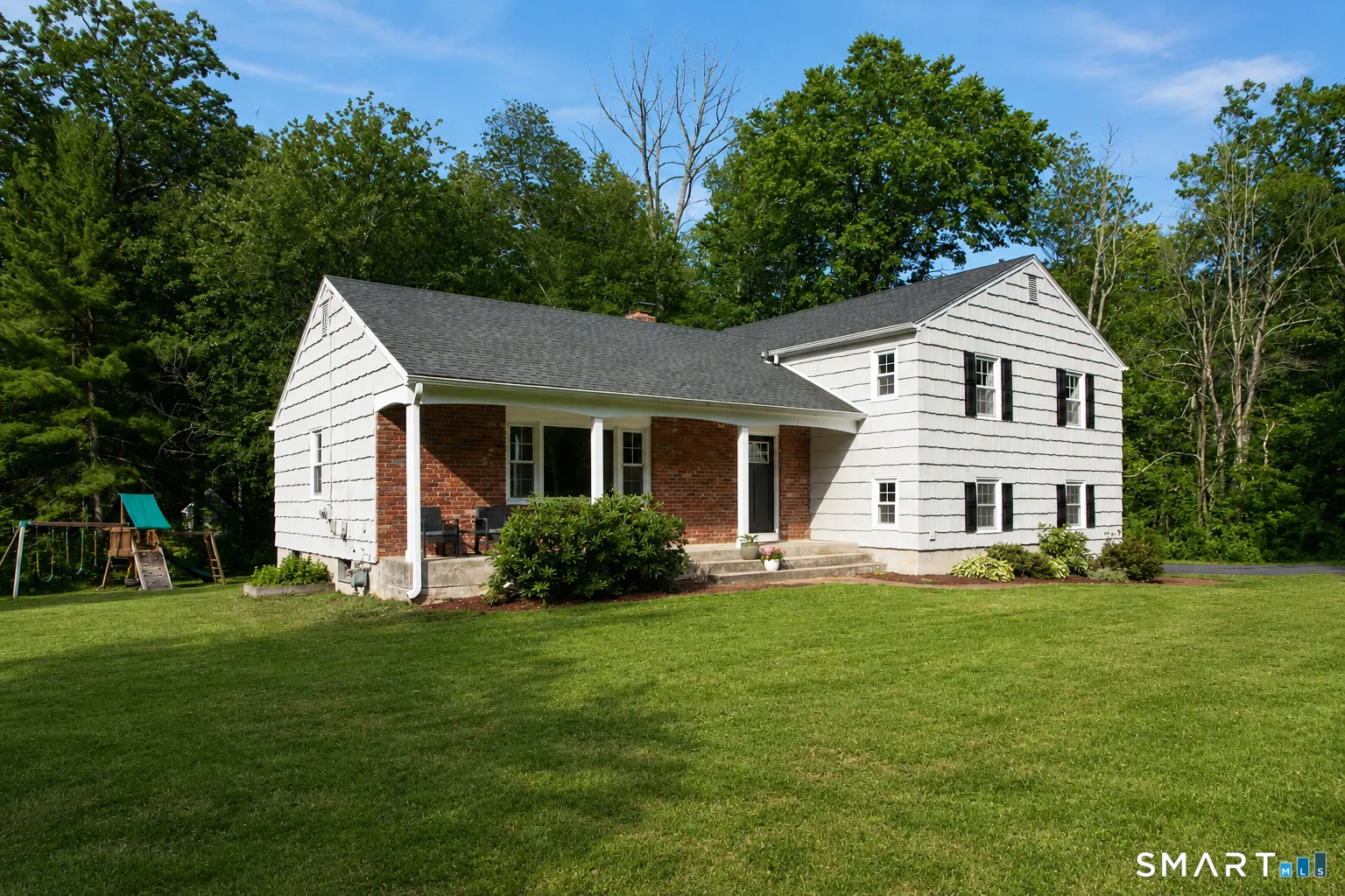 8 Lawton Drive, Simsbury, CT