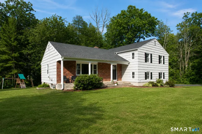 8 Lawton Drive
