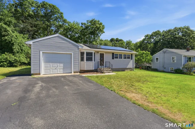 289 Indigo Street, Groton, CT