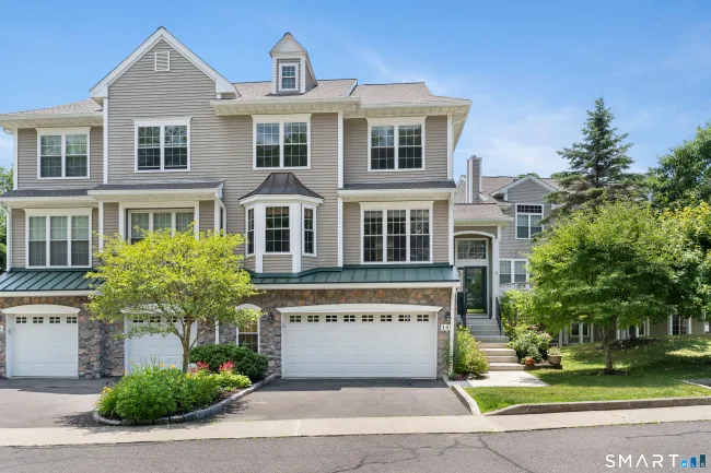 14 Cambridge Drive #14