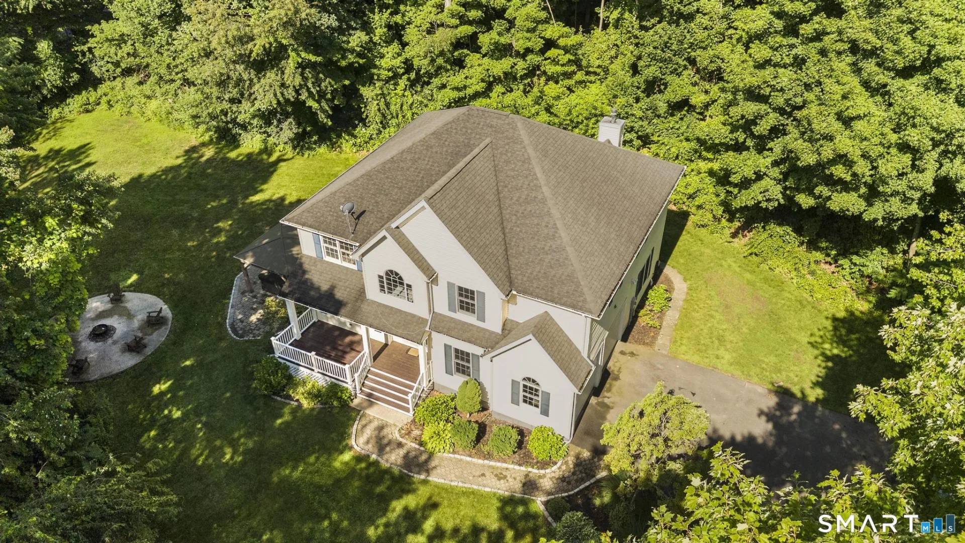 29 Nathan Hale Court, Cheshire, CT