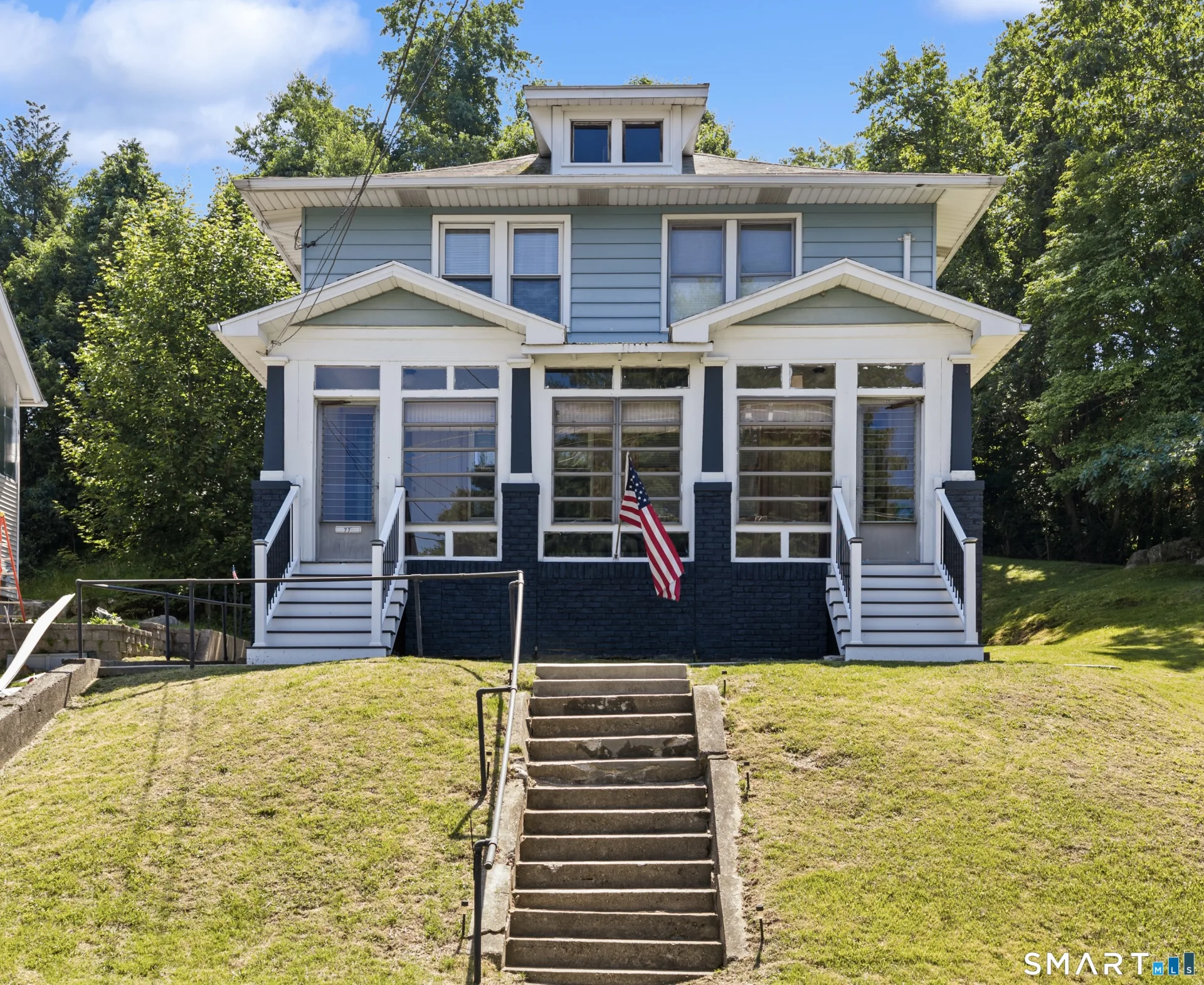 77 Westbury Park Road, Watertown, CT