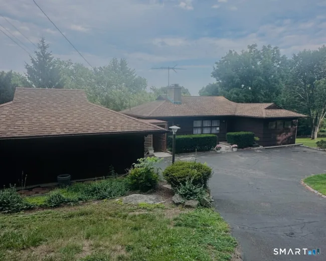 61 Soundview Avenue