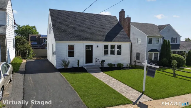 141 Laurel Street
