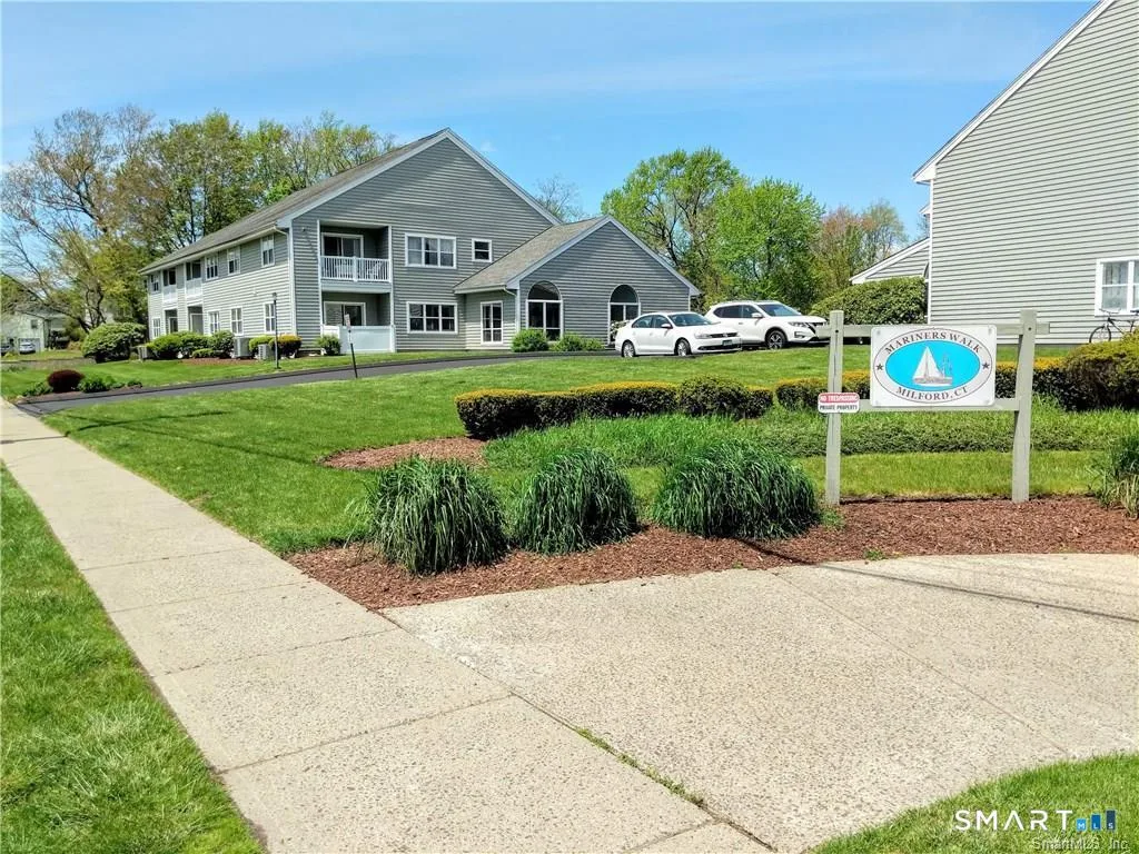 402 Mariners Walk #402, Milford, CT