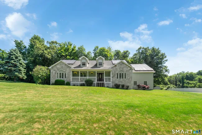228 Burr Road, Southbury, CT