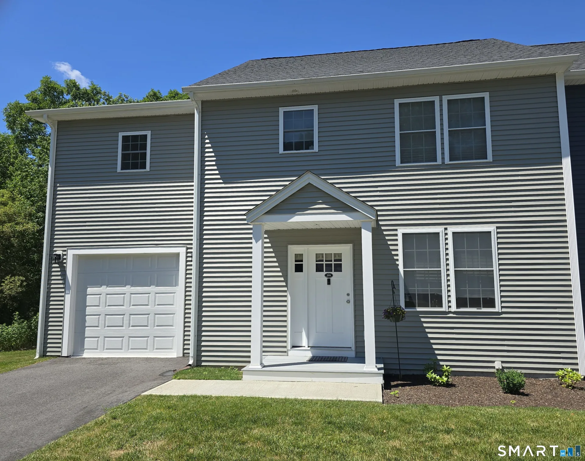 209 Winding Hollow Road, Groton, CT