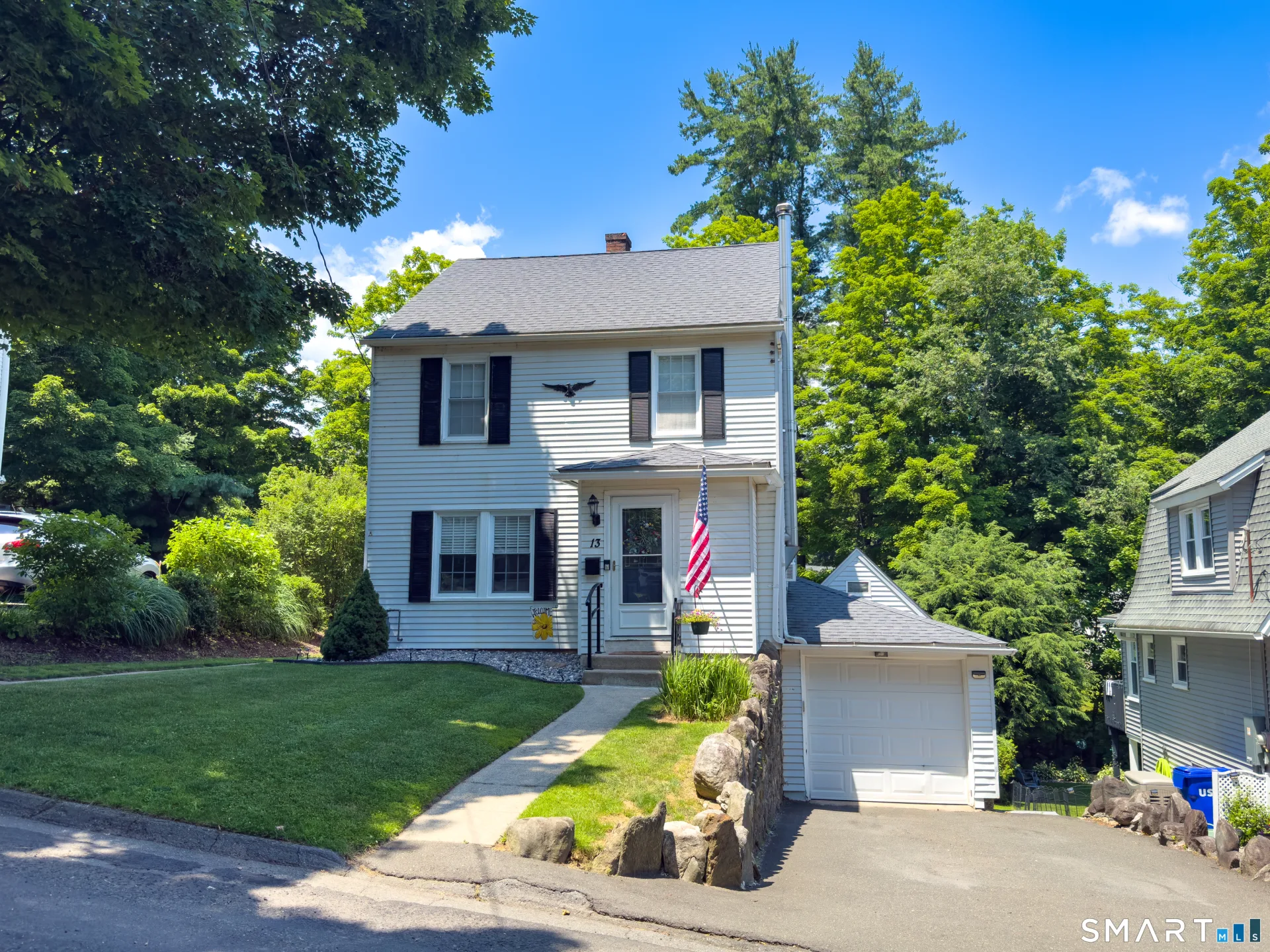 13 Roberts Avenue, Watertown, CT