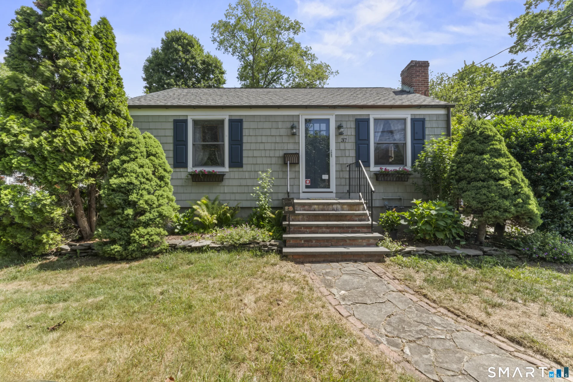 37 Cedar Crest Place, Norwalk, CT