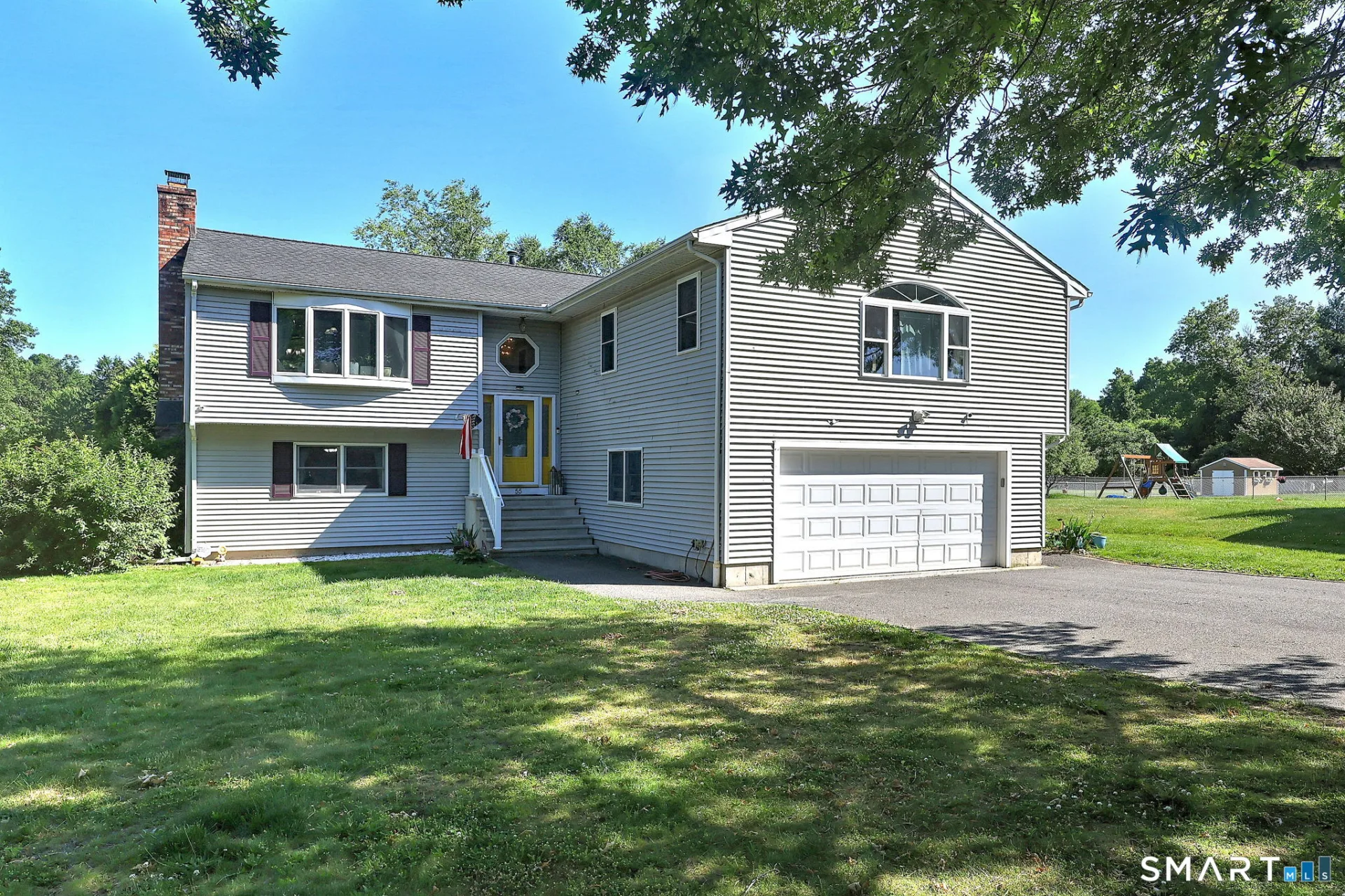 55 Londonderry Lane, Milford, CT