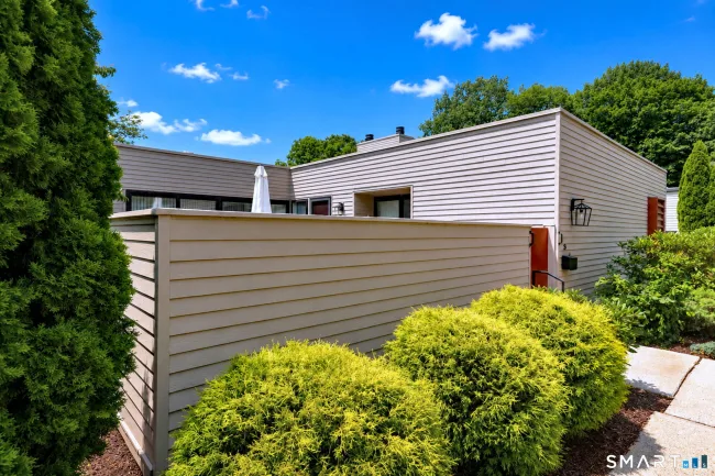25 Charlton Hill Road #25