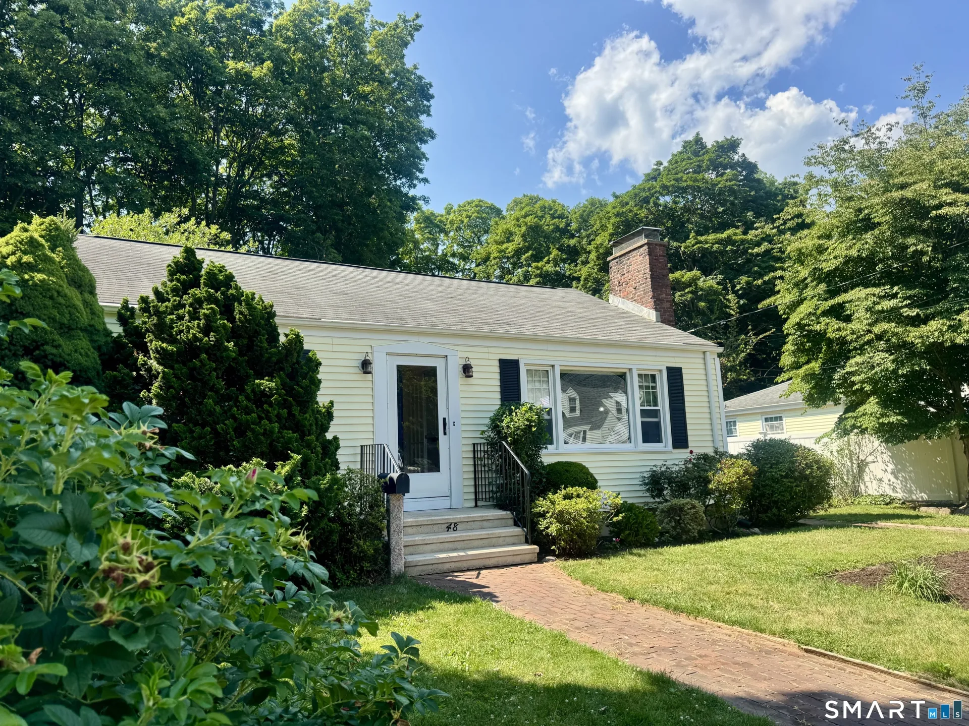 48 Home Place, Branford, CT