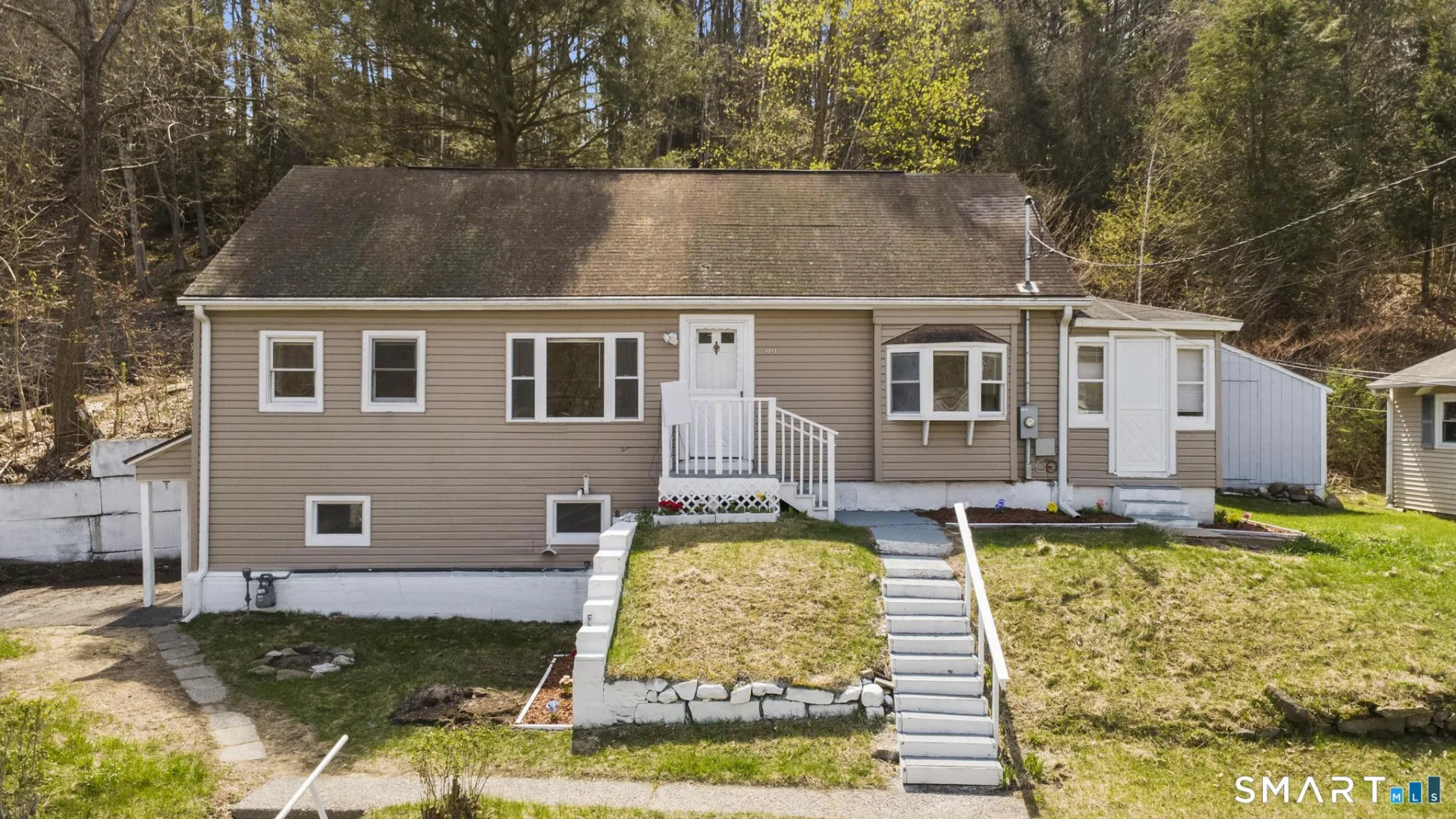 99 Pine Hill Road, Thomaston, CT