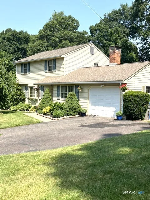 102 Ralph Road, Manchester, CT