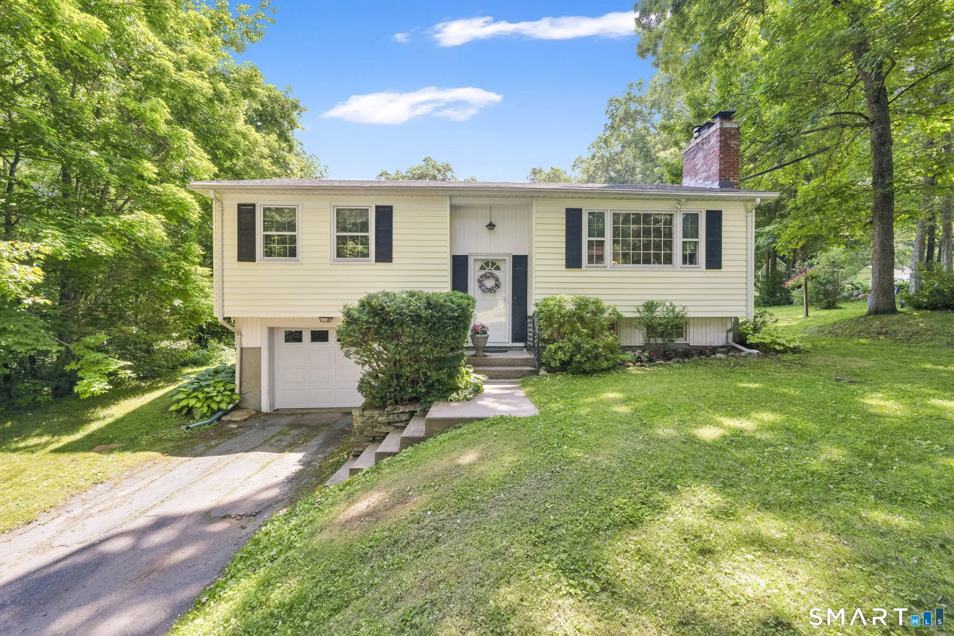 27 Clearview Drive, Stafford, CT