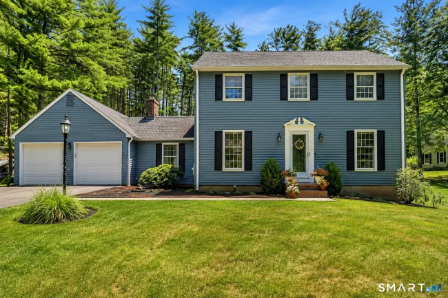 11 Lexington Drive