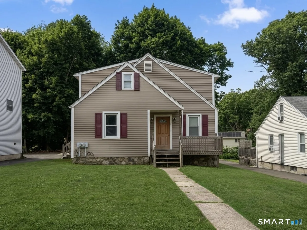 11 Belmont Circle, Danbury, CT
