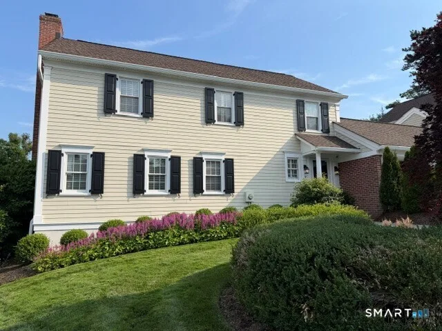 123 Richmond Hill Road #9, New Canaan, CT