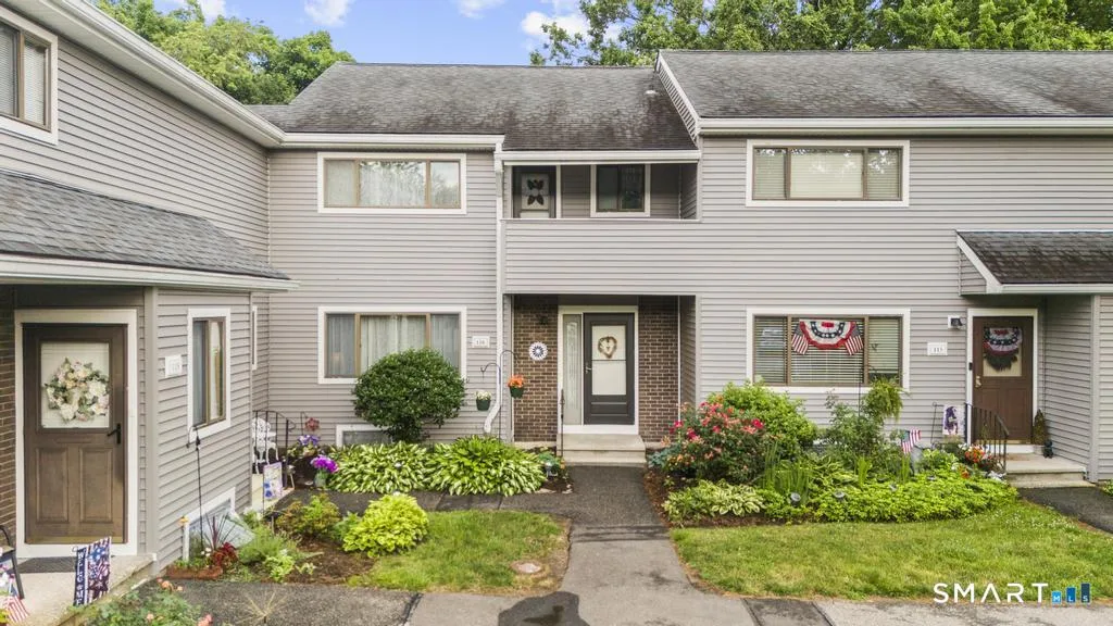 116 Shagbark Drive #116, Derby, CT