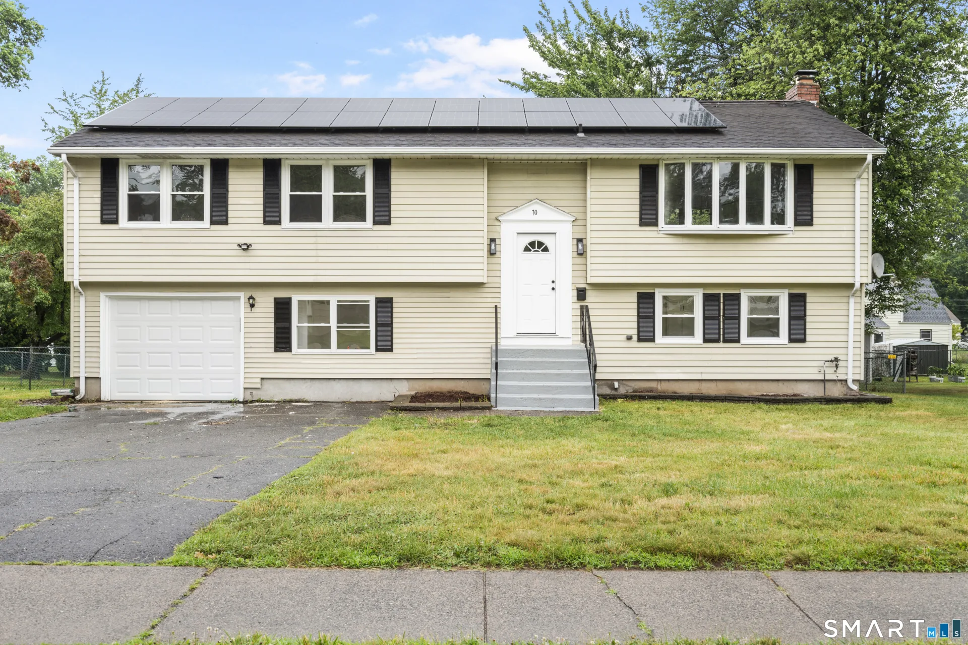 70 Ridge Crest Circle, Wethersfield, CT
