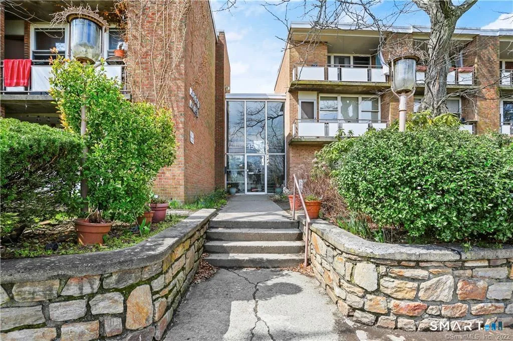25 Ellsworth Street #5, Bridgeport, CT