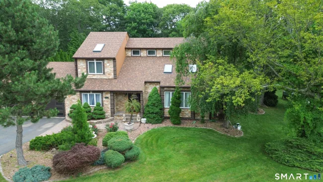 87 Tarragon Drive