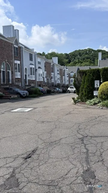 2612 North Avenue #E9