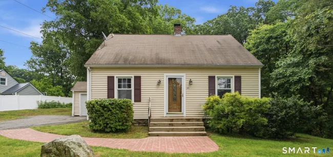 84 Lakeview Avenue