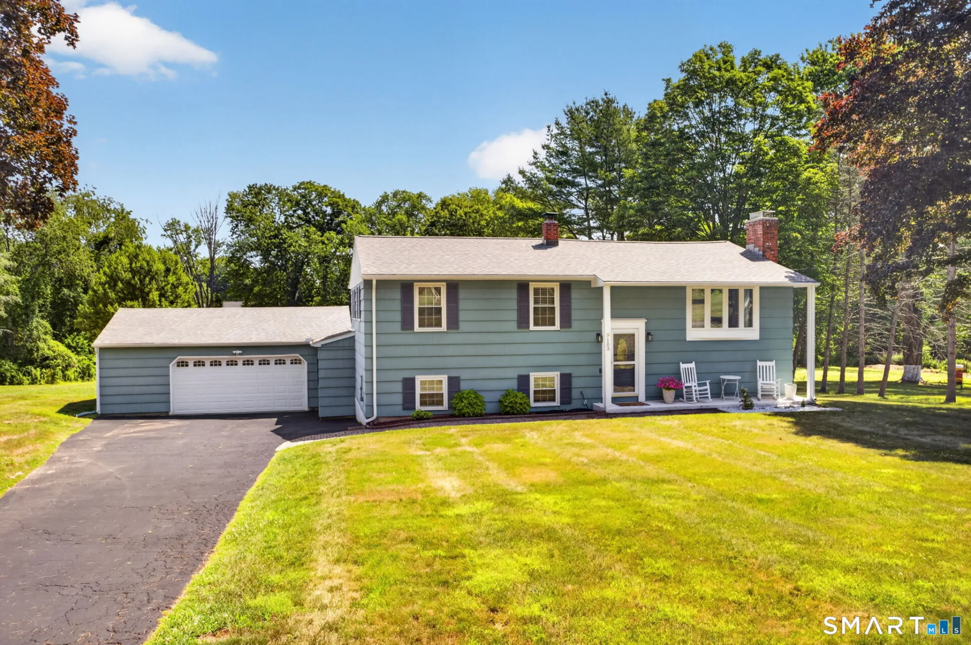 103 Village Street, North Branford, CT