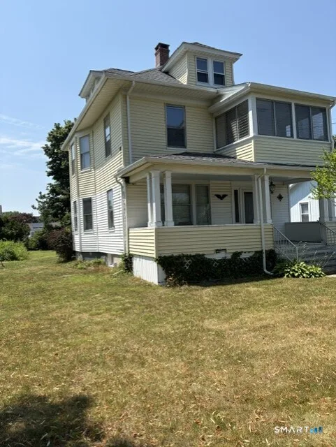 295 Washington Parkway, Stratford, CT