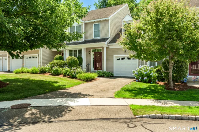 33 Iris Way #33