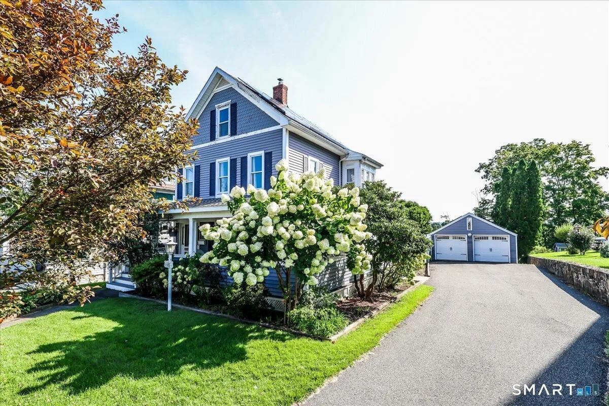 37 Washington Avenue, Danbury, CT