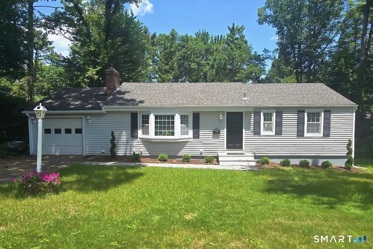 33 Carver Circle, Simsbury, CT