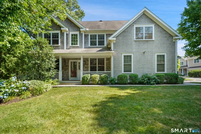 2 Blue Mountain Court