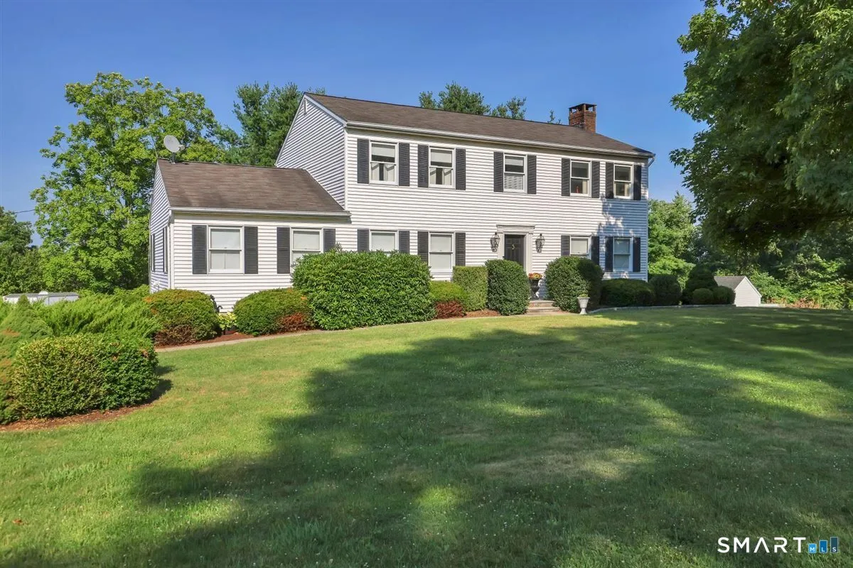 1 East Gate Road, Danbury, CT