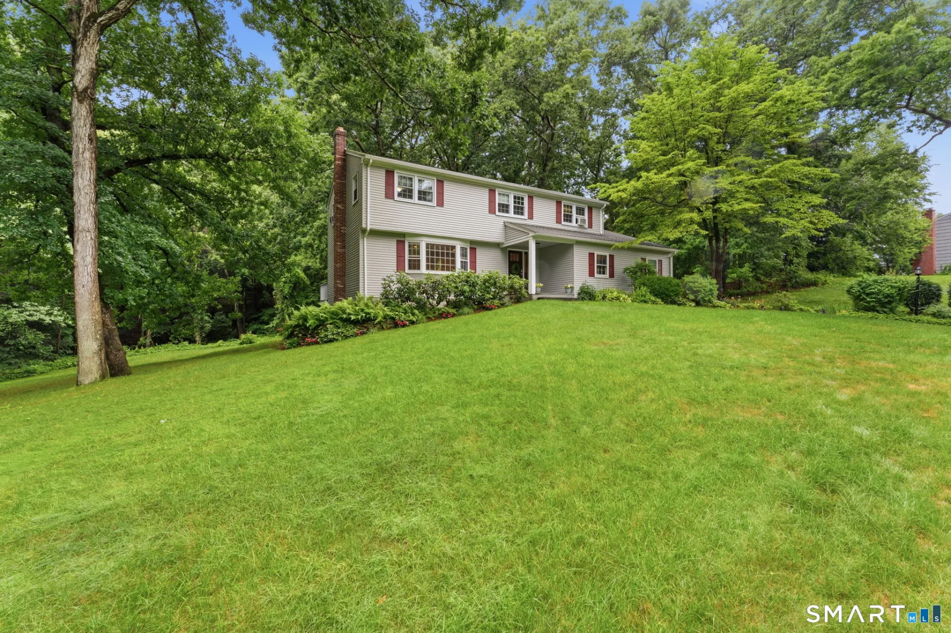 9 Banks Road, Simsbury, CT