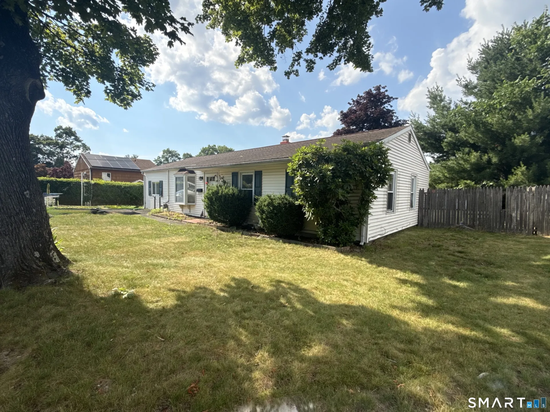 3 Charters Road, Ansonia, CT